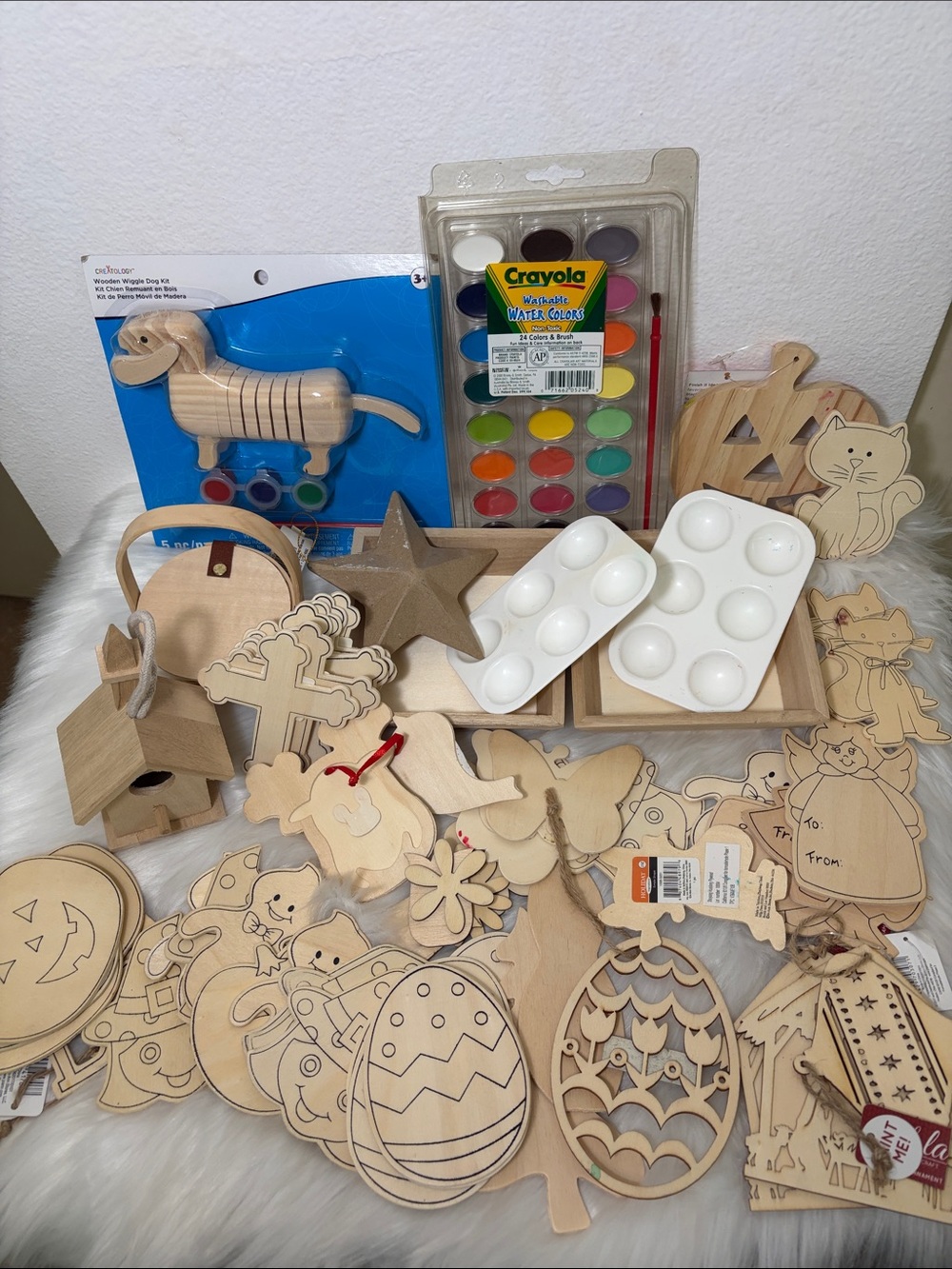 Bundle of Paint Wooden Craft Set